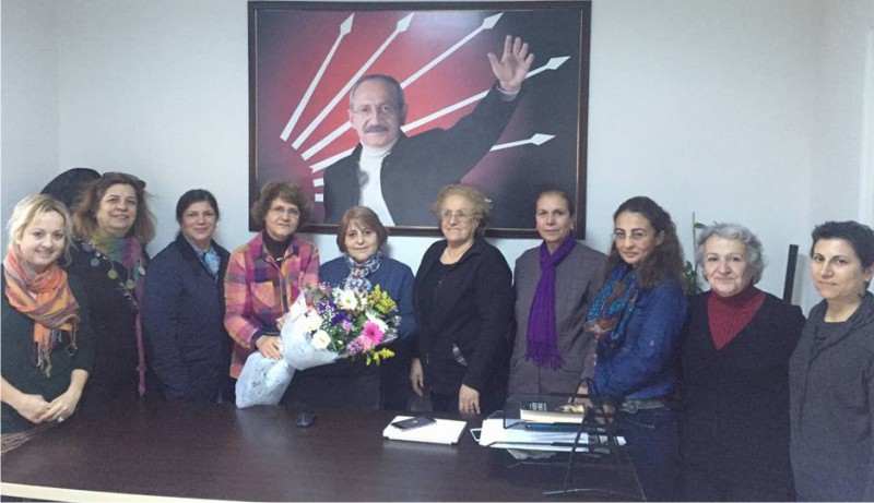 CHP’li kadınlara tebrik ziyareti