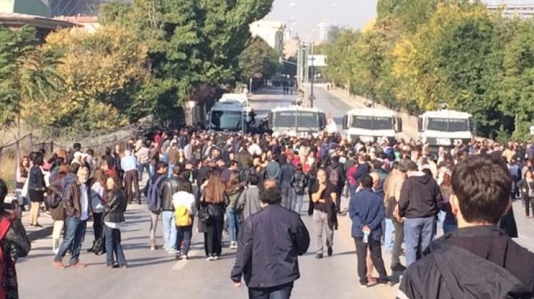 Ankara’da hareketli dakikalar: Polis yolu kapattı!