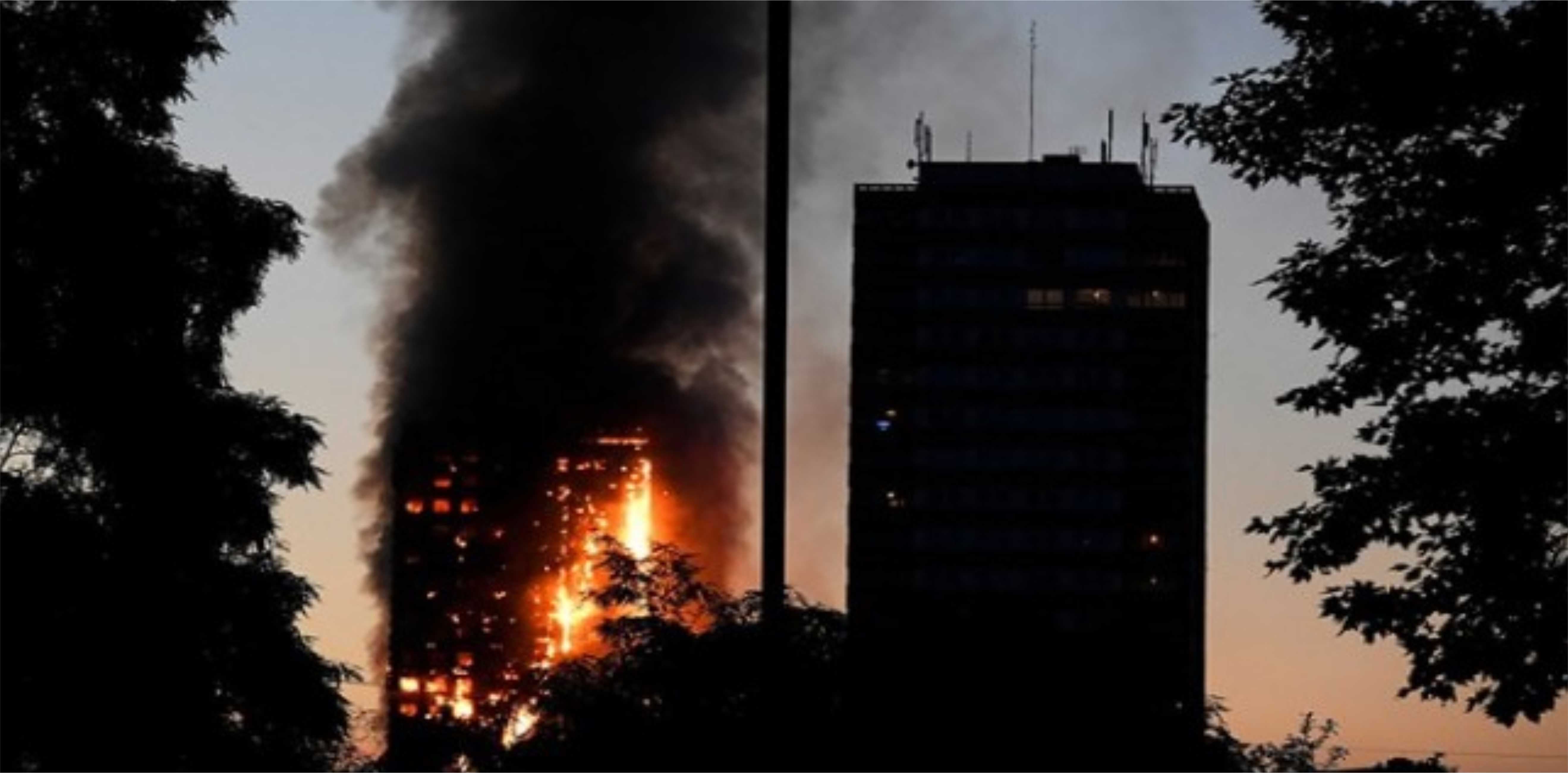 Londra’da 27 katlı binada yangın dehşeti!