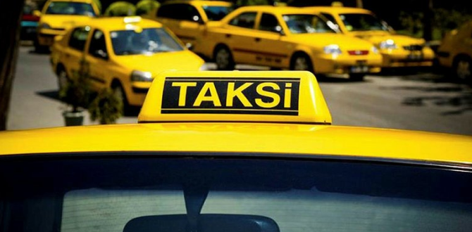Taksilere “teknolojik” tepe lambası