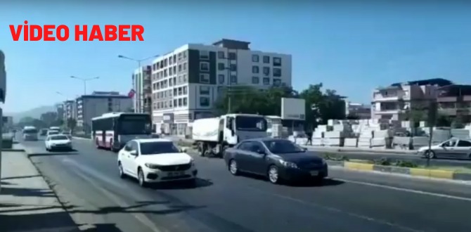 VİDEO HABER – İzmir Aydın Caddesinde yayaların ızdırabı