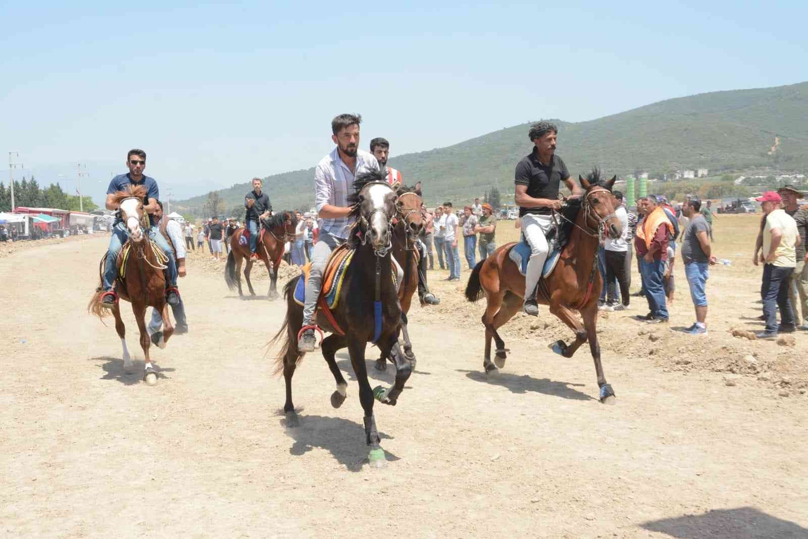 Rahvan atlar, 7 yıl sonra Torbalı’da buluştu