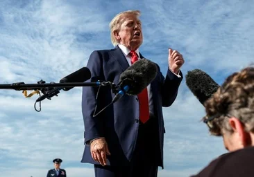 Qué es la superinteligencia y por qué Donald Trump ha ordenado cambiar el nombre a la IA