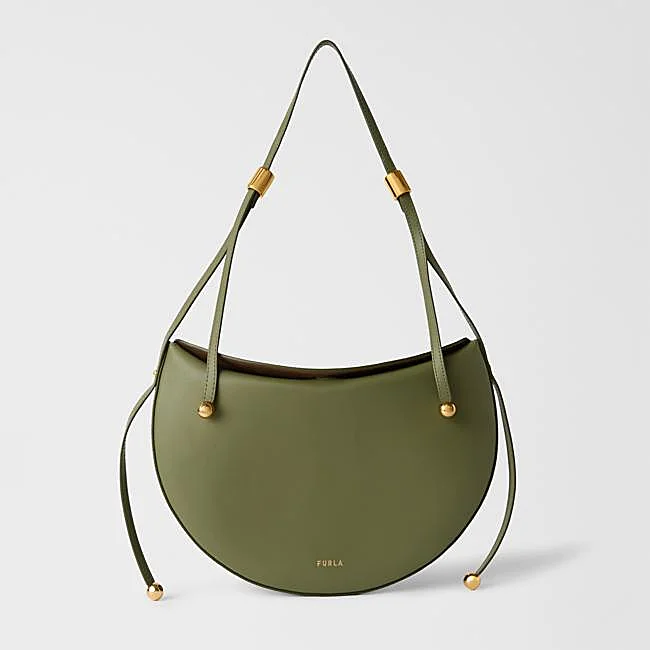 Bolso media luna de Furla, 280 euros.