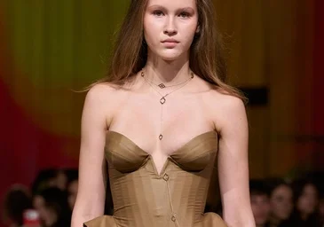 Cómo una prenda que nació en 1940 y reinventó Jean Paul Gaultier es ahora top ventas de Zara